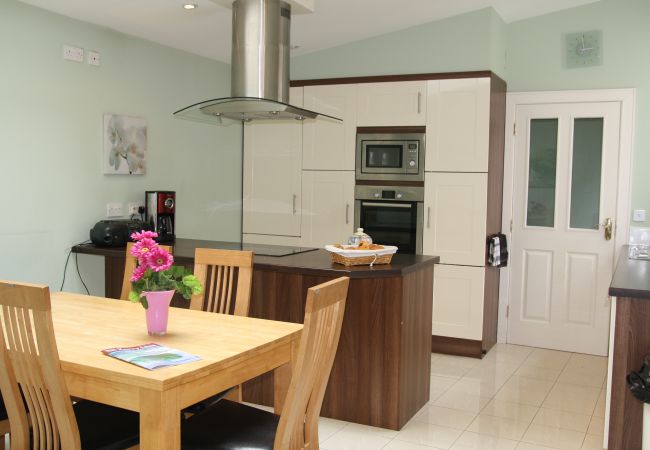 An Caladh Spainneach, A Self Catering Holiday Home in Dingle, County Kerry