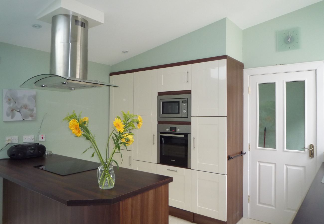 An Caladh Spainneach, A Self Catering Holiday Home in Dingle, County Kerry