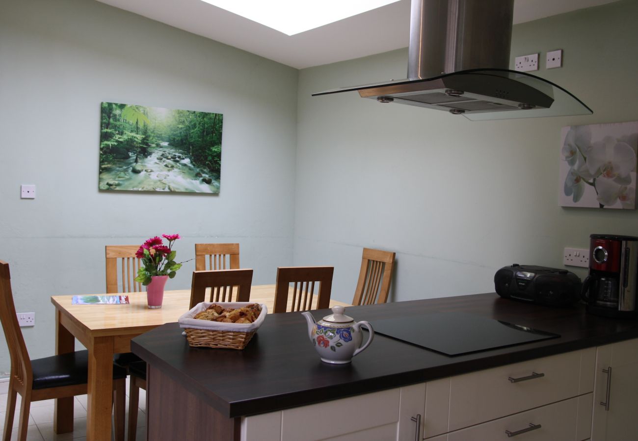 An Caladh Spainneach, A Self Catering Holiday Home in Dingle, County Kerry