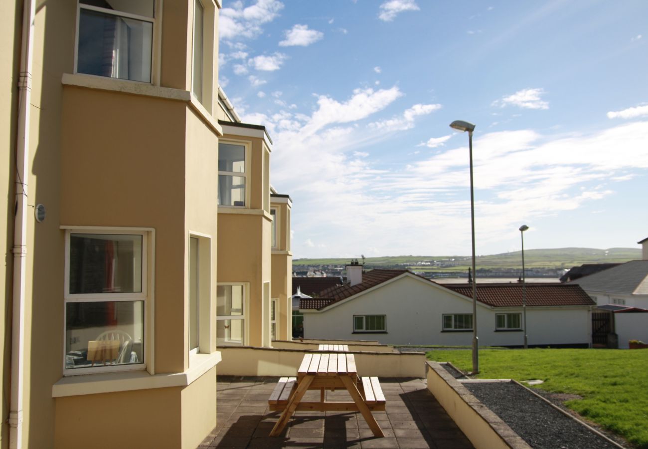 Spanish Cove Holiday Homes, Seaside Holiday Accommodation in Kilkee, County Clare