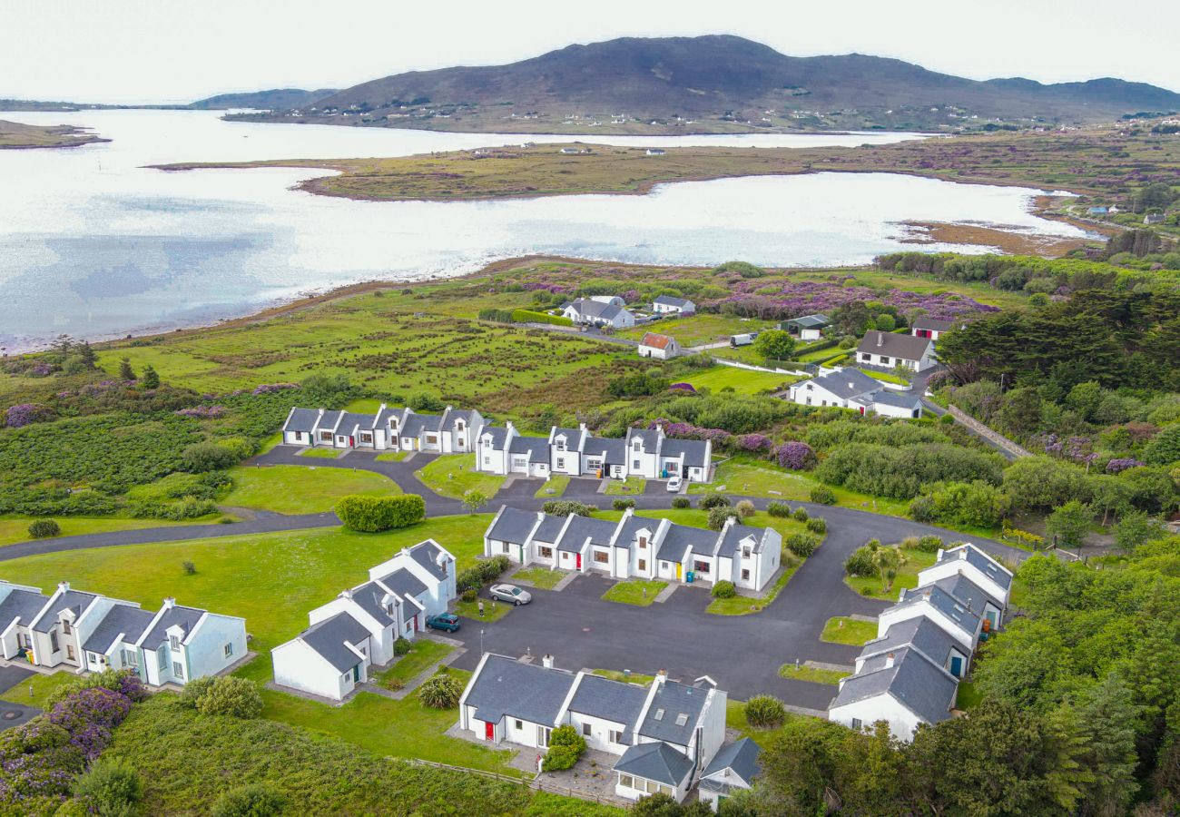 House in Achill Island - Achill Sound Holiday Village No.9