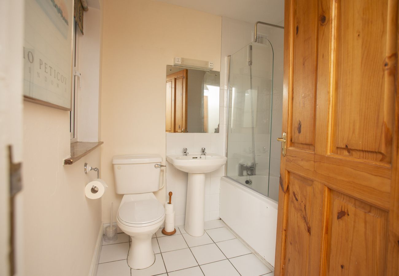 Bathroom Brittas Bay No.32 Brittas Bay County Wicklow Ireland