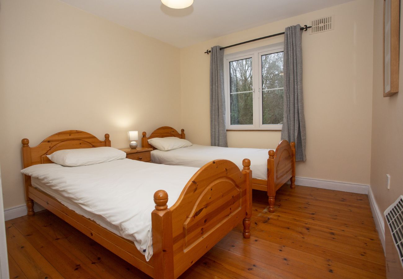 Twin Bedroom Brittas Bay No.32 Brittas Bay County Wicklow Ireland