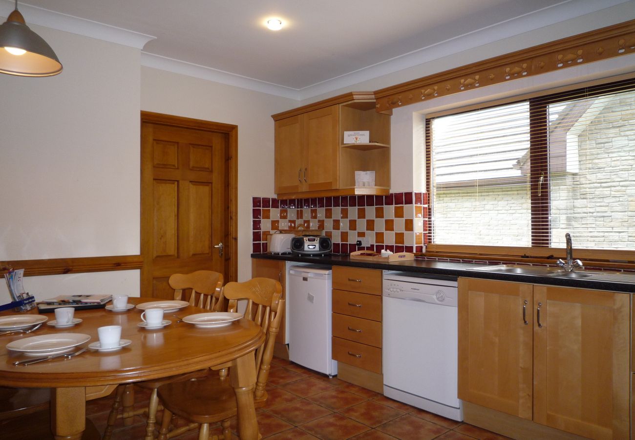 House in Oranmore - Galway Bay Holiday Lodge 