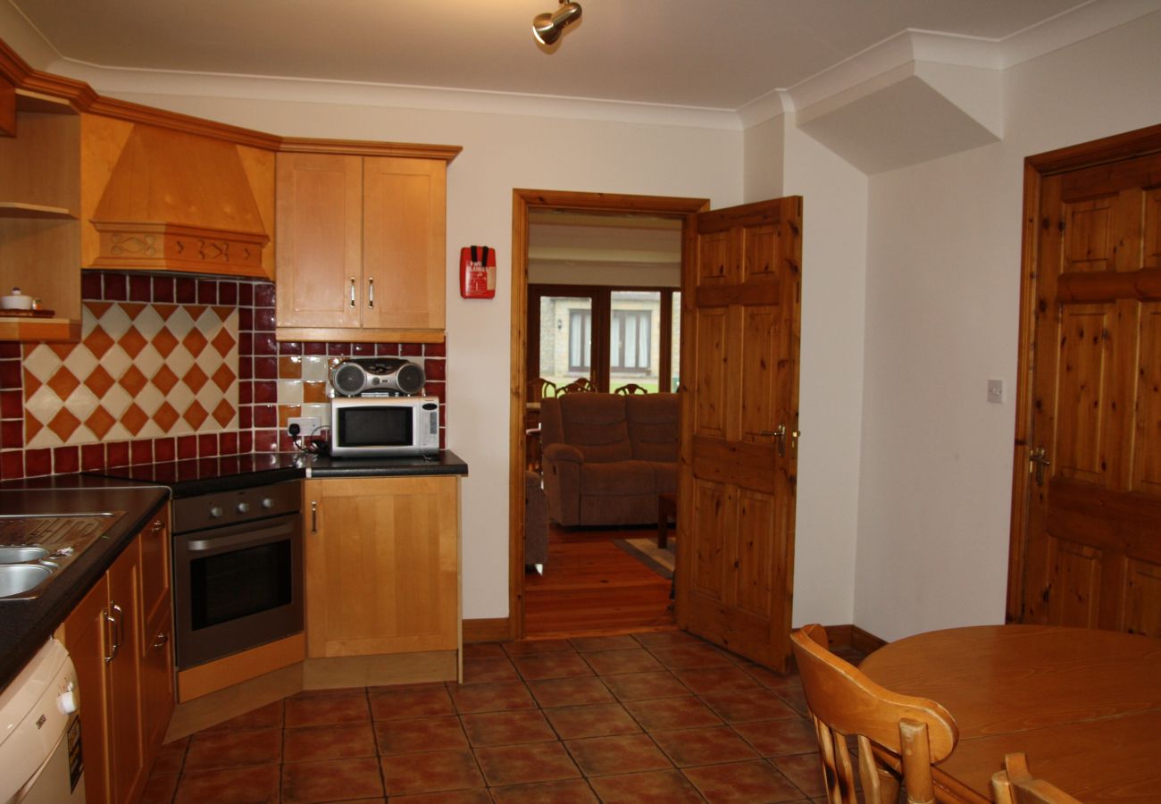 House in Oranmore - Galway Bay Holiday Lodge 