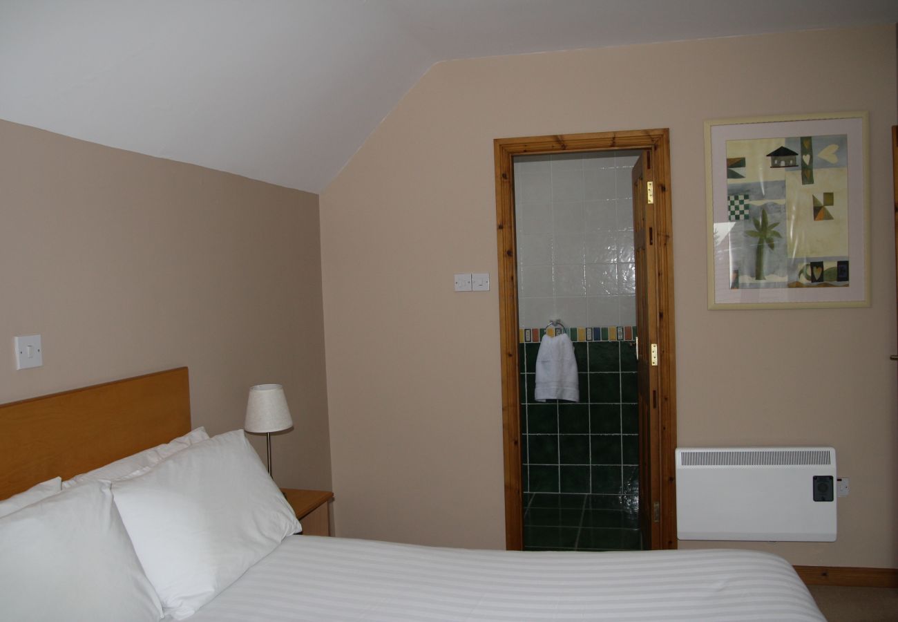 House in Oranmore - Galway Bay Holiday Lodge 