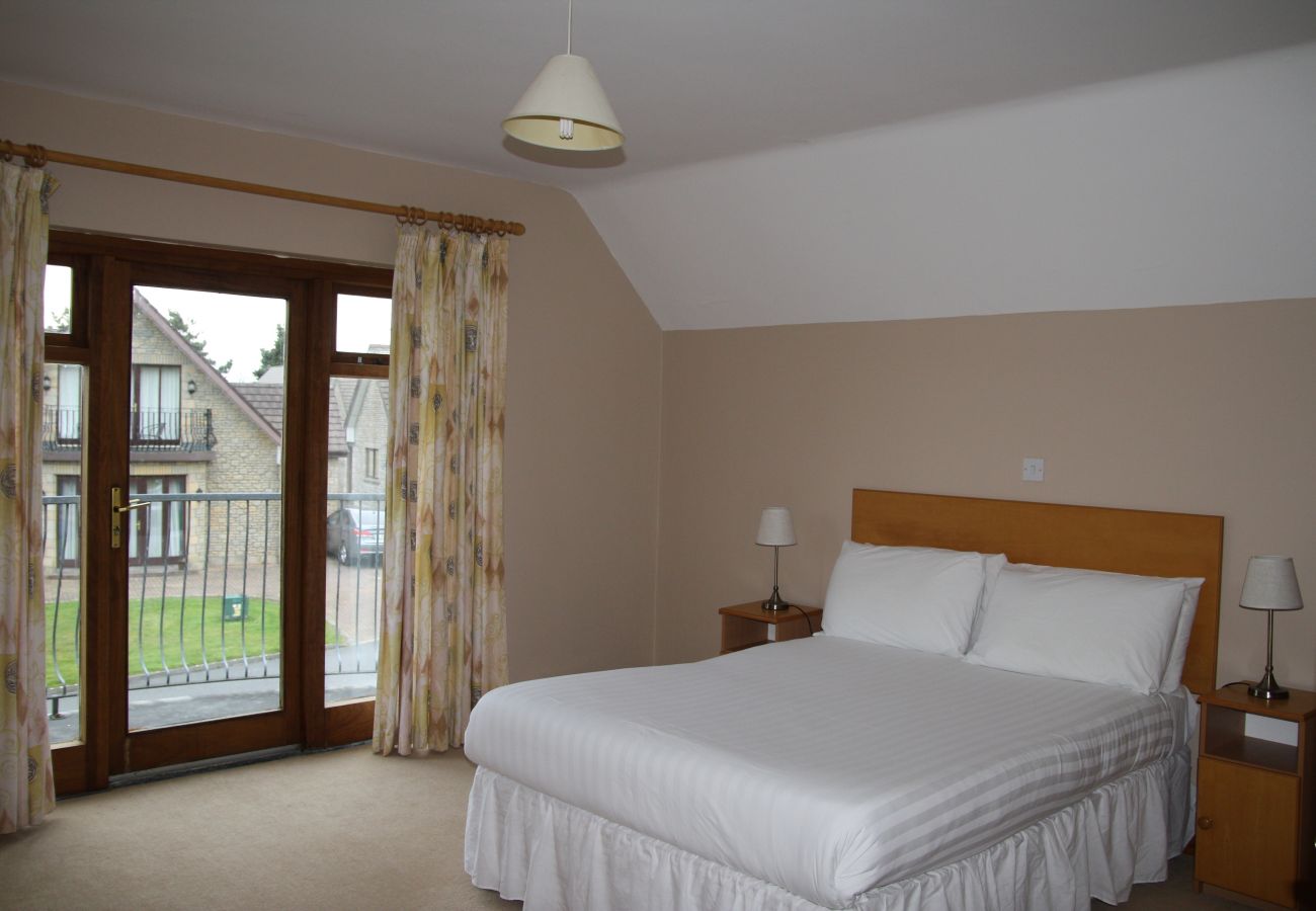 House in Oranmore - Galway Bay Holiday Lodge 