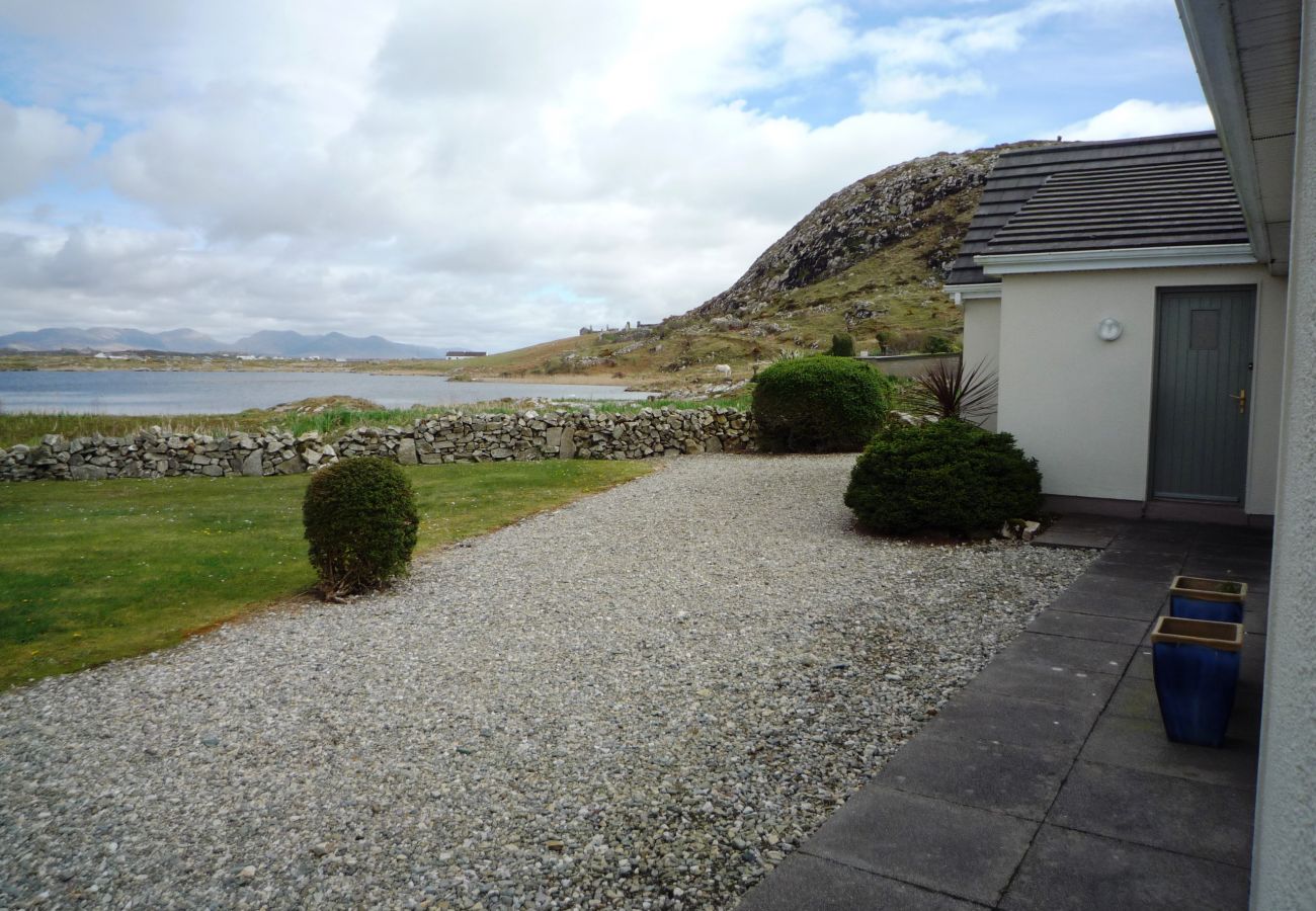 Ballyconneely, Self Catering Holiday Homes in Ballyconneely, County Galway