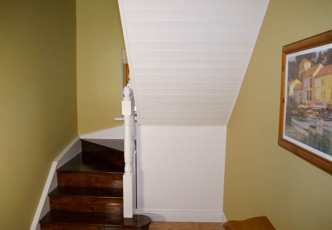 House in Dingle - Dingle Courtyard Cottages (2 Bed - Sleeps 4) House in Dingle - Dingle Courtyard Cottages (2 Bed - Sleeps 4)