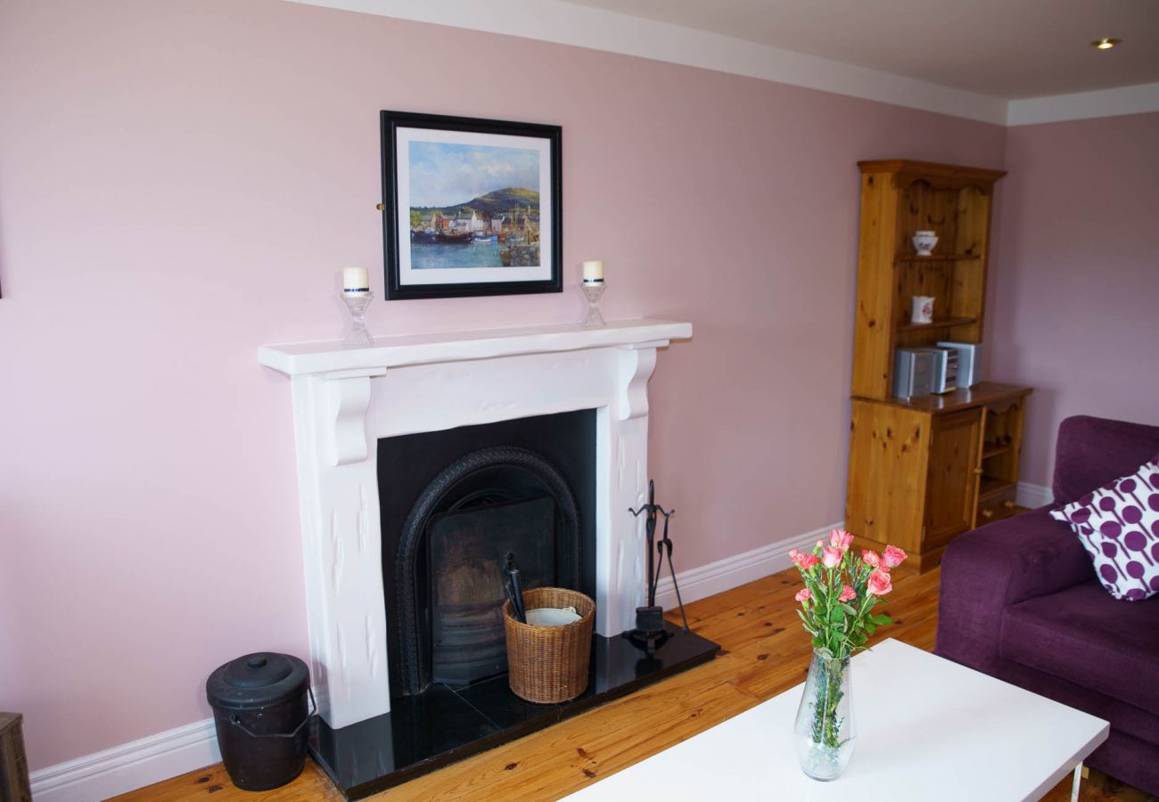 Dingle Courtyard Cottages, Cluster of Self-Catering Holiday Homes in Dingle, County Kerry