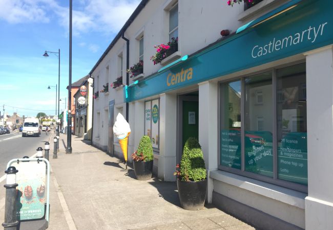 House in Castlemartyr - Castlemartyr Holiday Mews' (2 Bed) House in Castlemartyr - Castlemartyr Holiday Mews' (2 Bed)