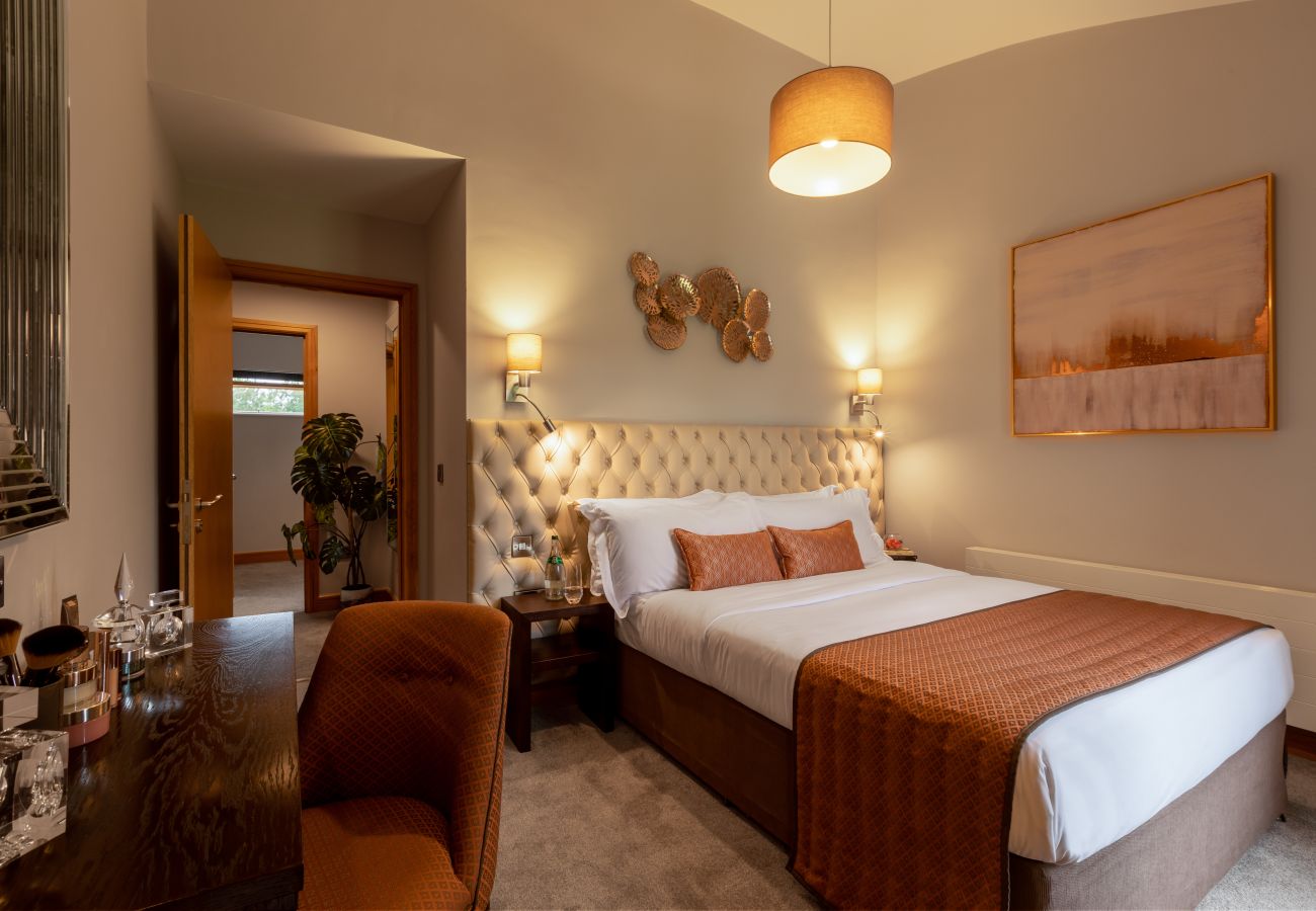 Johnstown Estate Holiday Lodges. Co Meath. Luxury double room. Gold decor. Plush comfortable. 