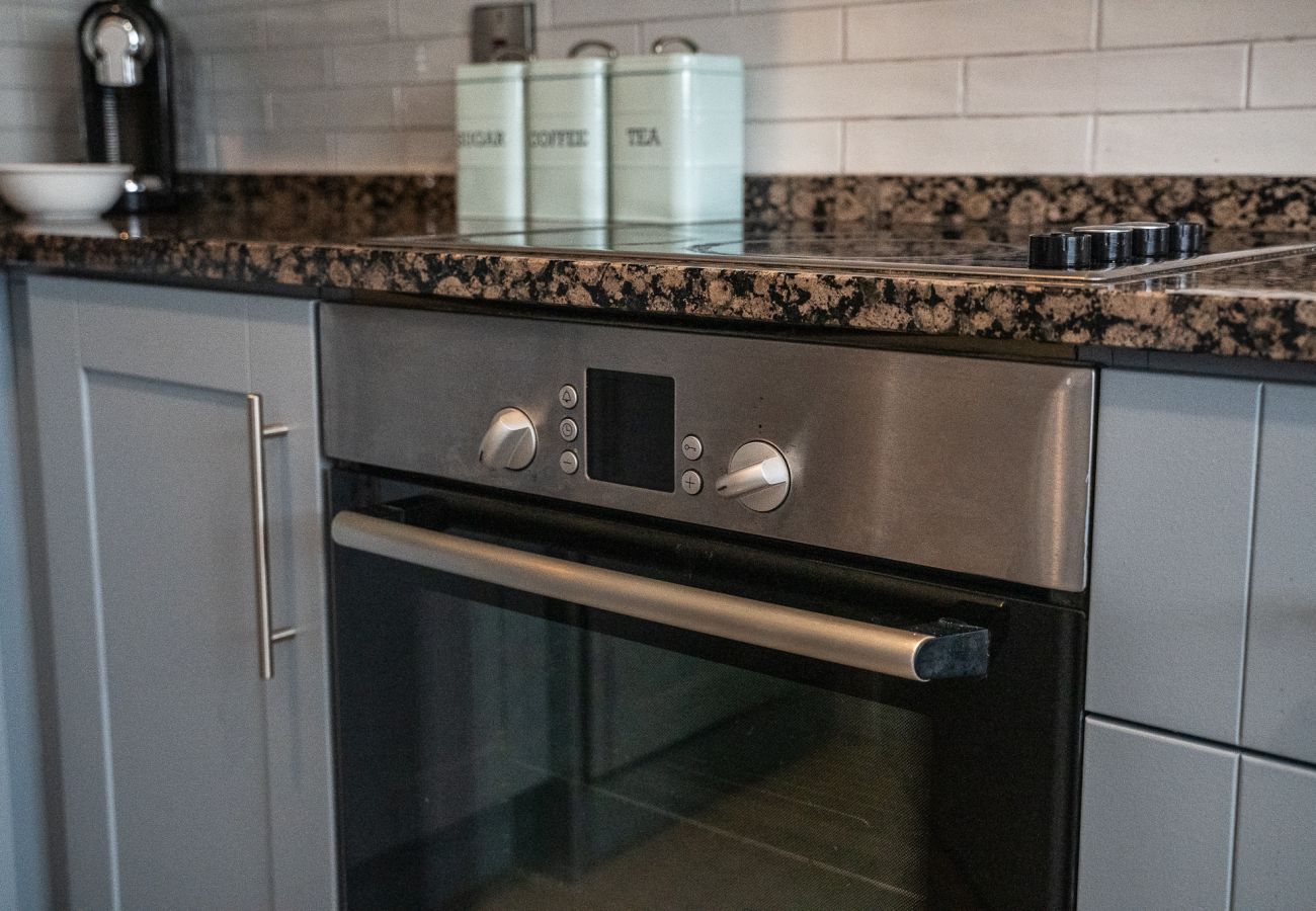 Johnstown Estate Holiday Lodges. Self catering lodge Co Meath. Modern kitchen. 