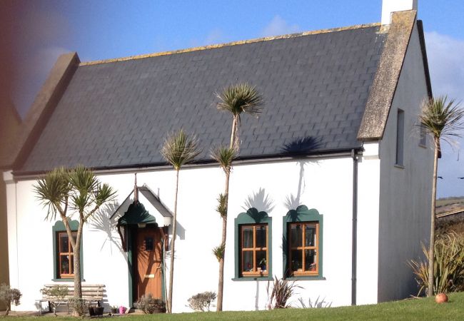 Kinsale Coastal Holiday Cottages, Pet-Friendly Holiday Accommodation Available near Kinsale, County Cork