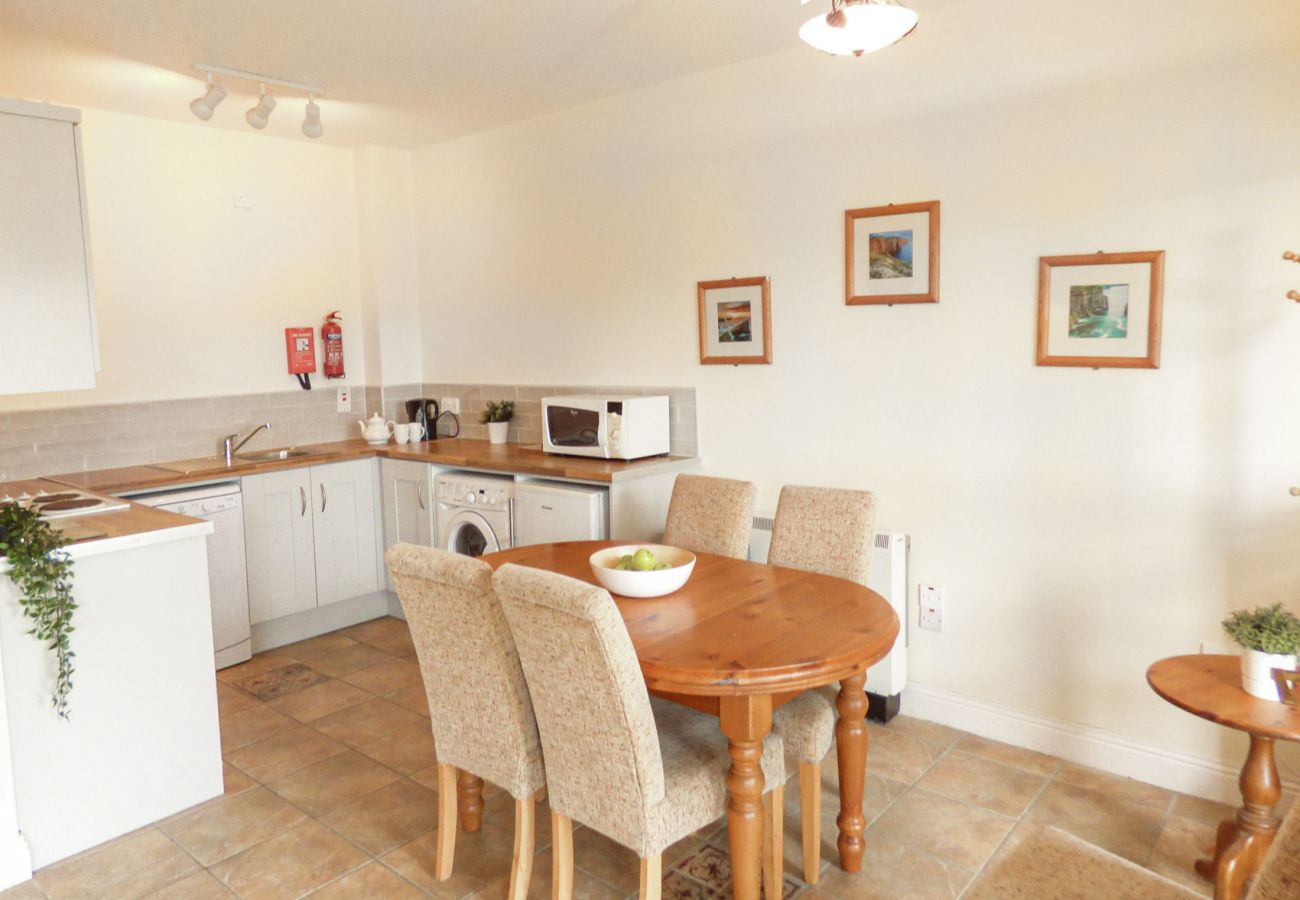 Kilkee Holiday Homes, Seaside Holiday Accommodation, Kilkee, County Clare, Ireland. Modern dining area.