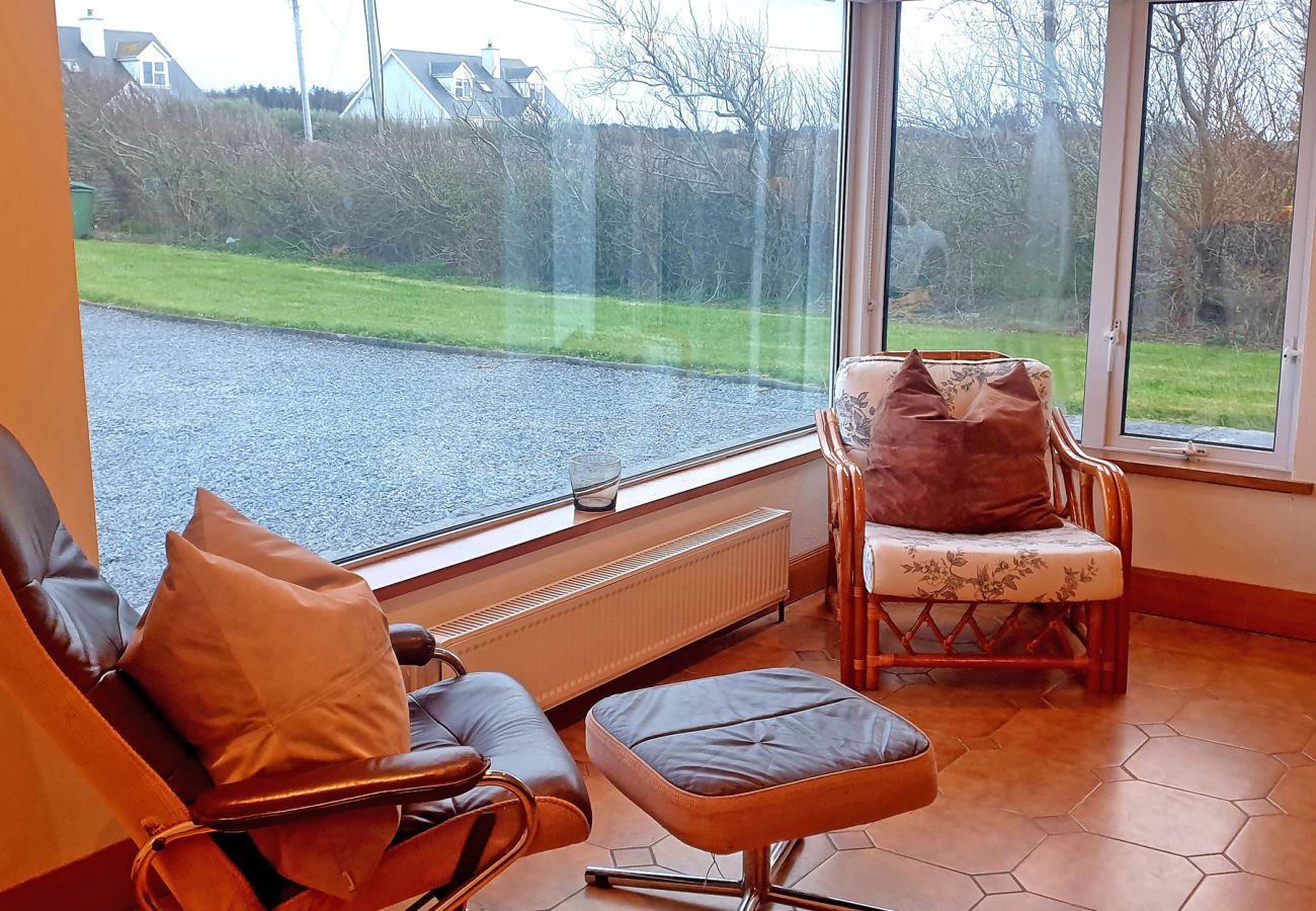 Spacious and Bright Spanish Point El Martins Holiday Home, Milltown Malbay, County Clare