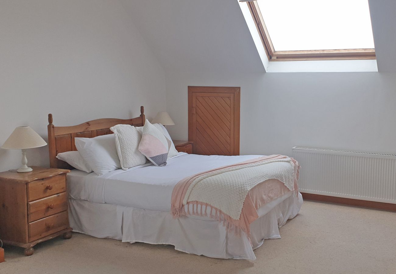 Spacious and Bright Spanish Point El Martins Holiday Home, Milltown Malbay, County Clare