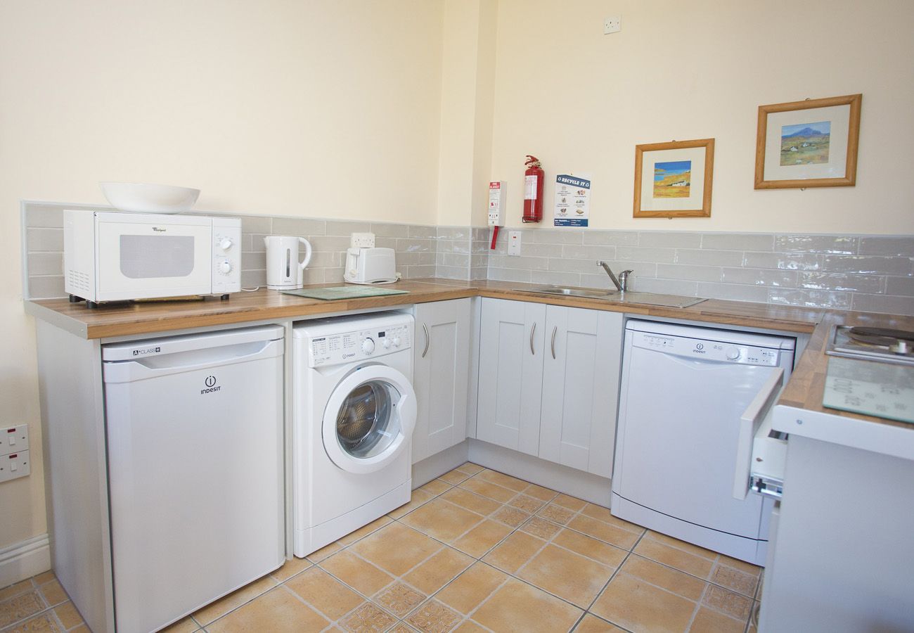 Kilkee Holiday Homes, Seaside Holiday Accommodation, Kilkee, County Clare, Ireland. Modern Kitchen.