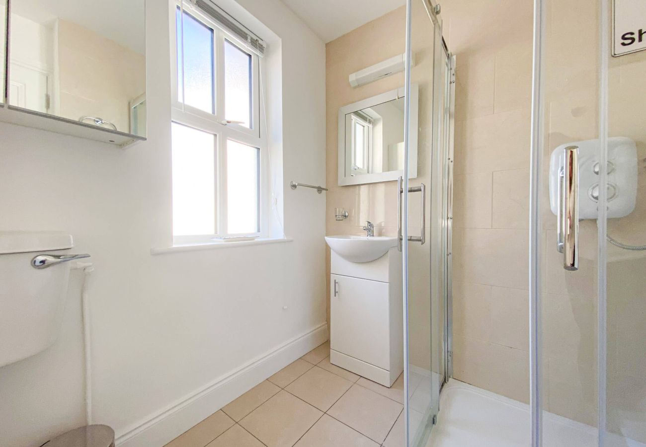 Bathroom in Clifden Glen Holiday Village No.57 in Clifden, Co. Galway