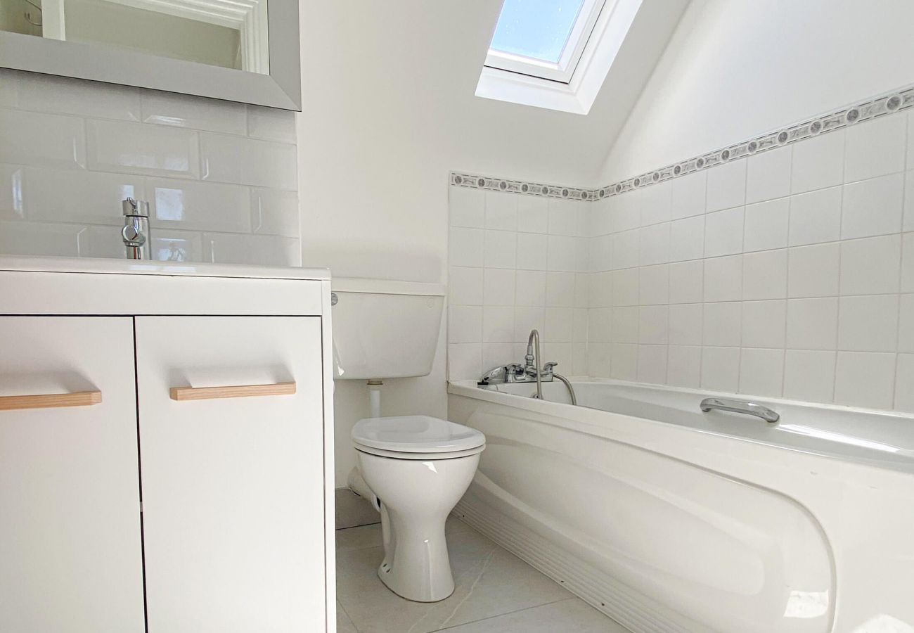 Bathroom in Clifden Glen Holiday Village No.57 in Clifden, Co. Galway