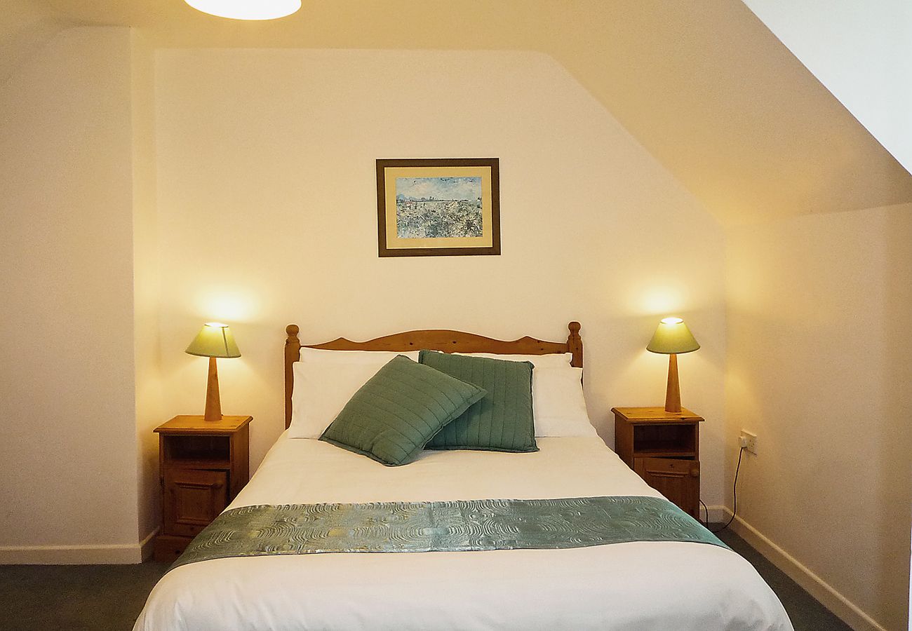 Ballybunion Holiday Cottage No. 27, Seaside Holiday Accommodation in Ballybunion, County Kerry