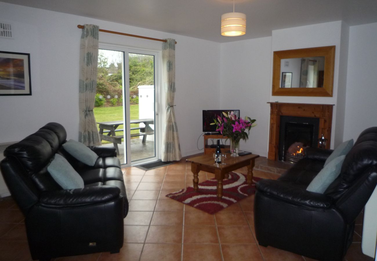 No. 21 Ballybunion Holiday Cottage, Seaside Holiday Accommodation in Ballybunion, County Kerry 