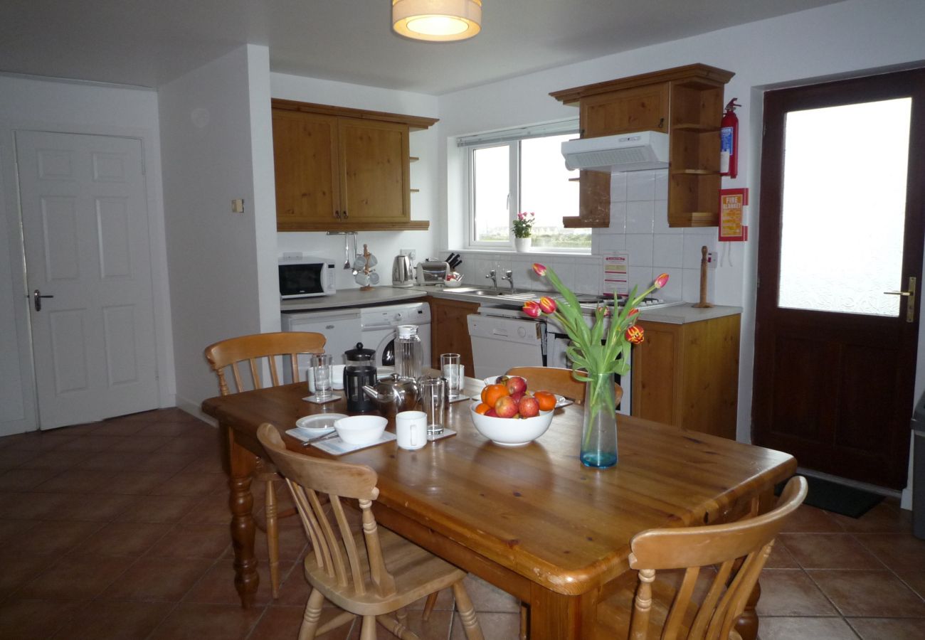 No. 21 Ballybunion Holiday Cottage, Seaside Holiday Accommodation in Ballybunion, County Kerry 