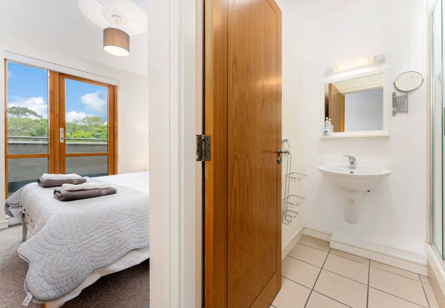 Bathroom area in Clifden Main Street Holiday Apartment, Clifden, Co. Galway, Connemara
