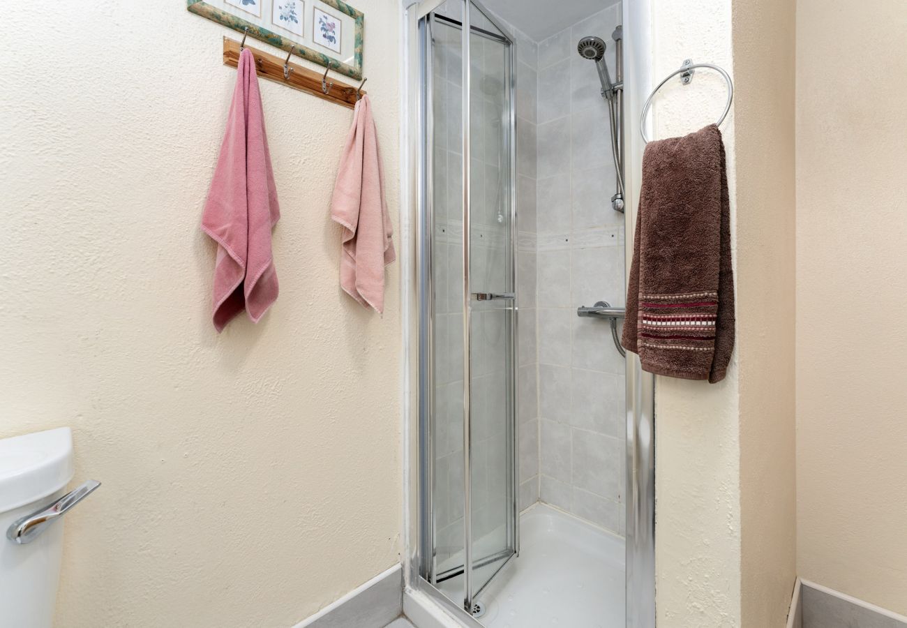 Bathroom in Leenane Holiday Cottage near Leenane, Co. Galway, Connemara 