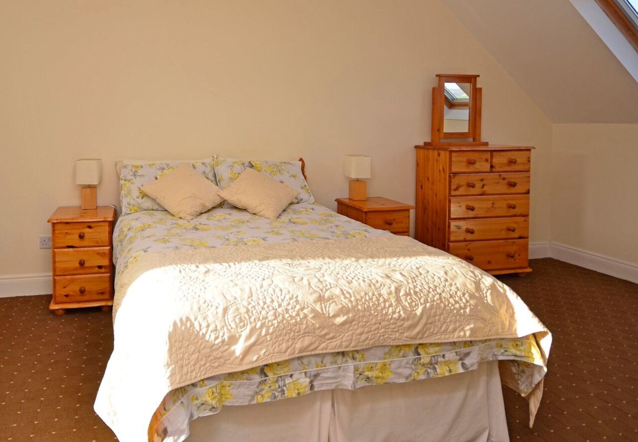 Cleggan Harbour Holiday Home No. 1, Coastal Holiday Accommodation in Cleggan, Connemara, County Galway