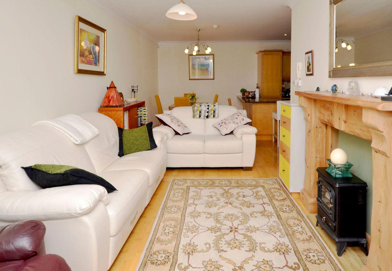 Clifden Bay Holiday Apartment, Clifden, Galway, Ireland 