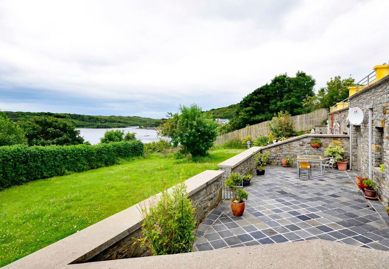 Clifden Bay Holiday Apartment, Clifden, Galway, Ireland 