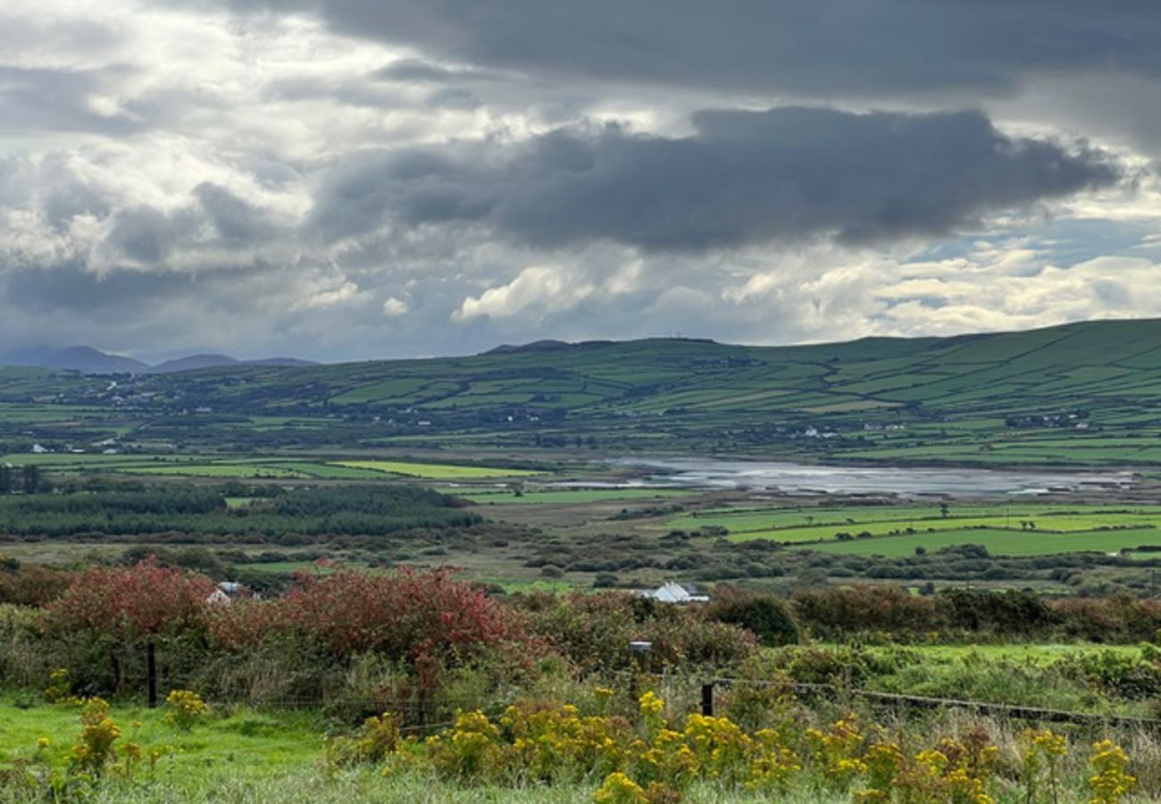 Bungalow in Dingle - Dingle Bay View Holiday Home