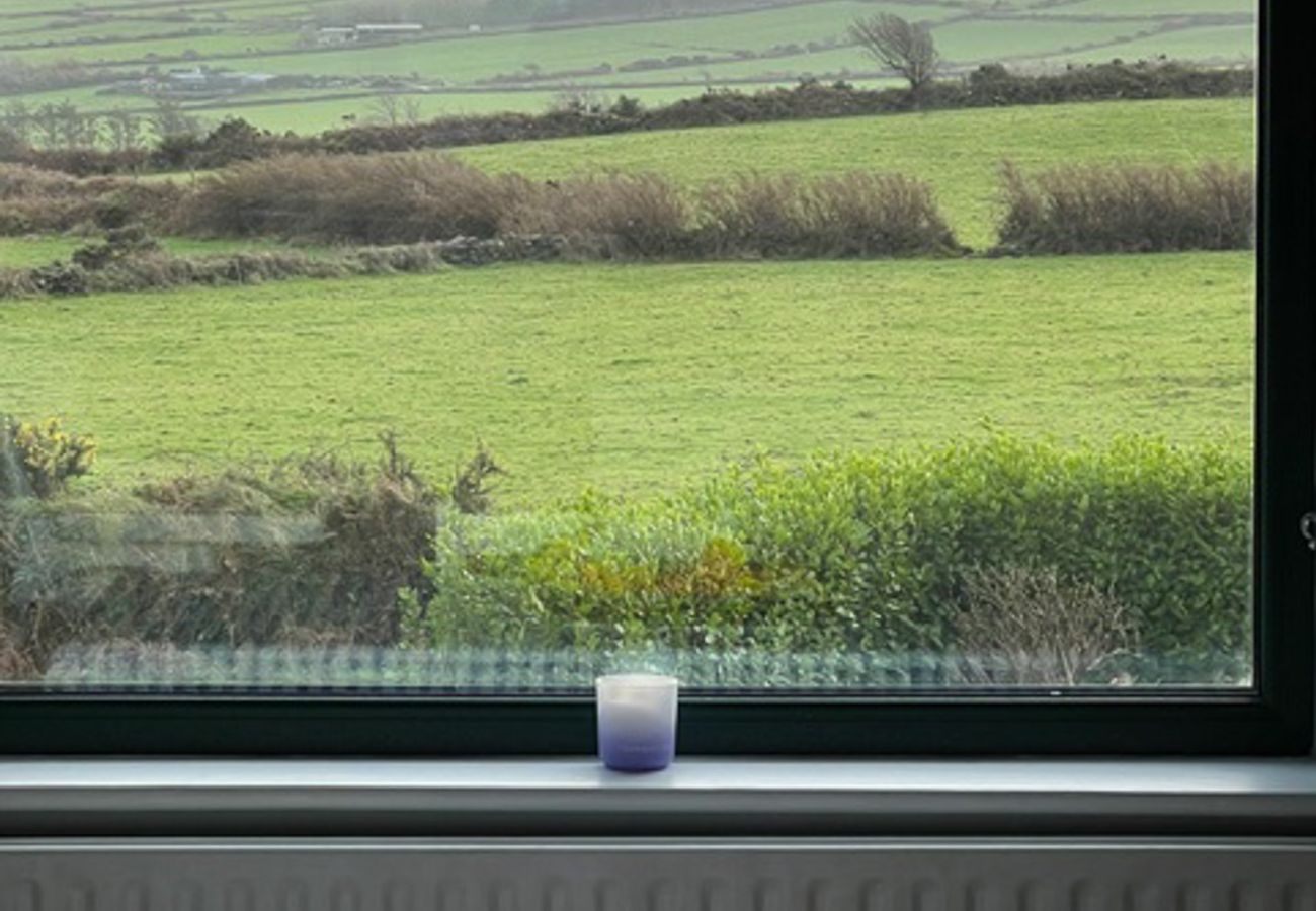 Dingle Bay View Holiday Home. Stunning views of Atlantic Ocean and Slieve Mish Mountains