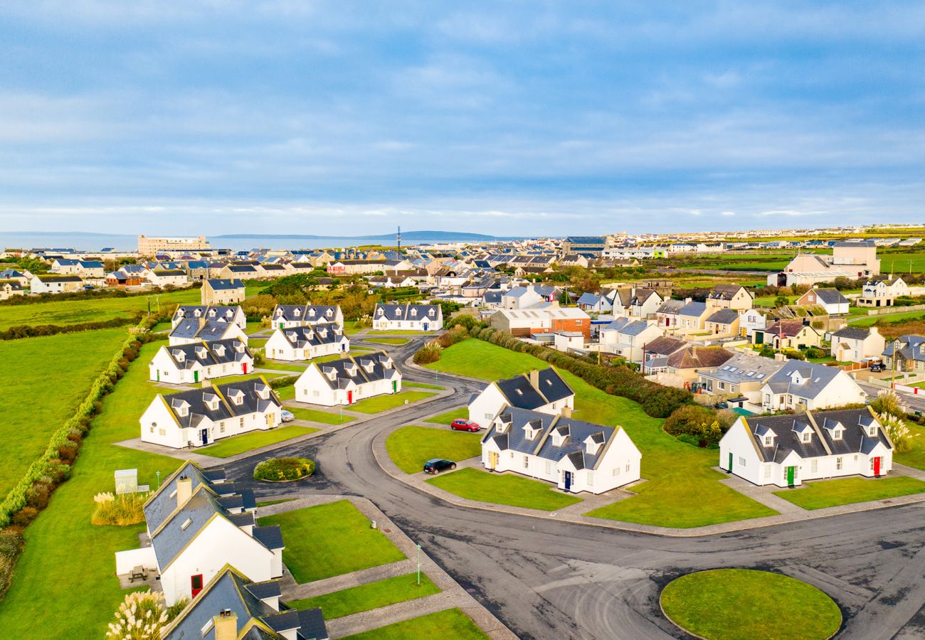 Ballybunion Holiday Cottage No. 7, Seaside Holiday Accommodation in Ballybunion, County Kerry