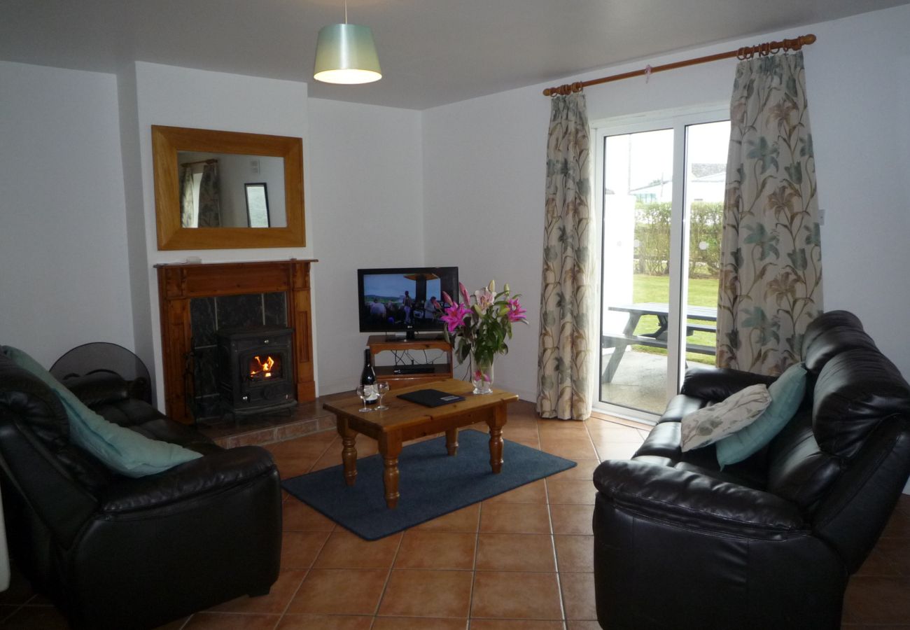 Ballybunion Holiday Cottage No. 4, Seaside Holiday Accommodation in Ballybunion, County Kerry