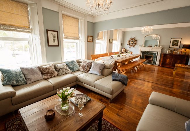 House in Bantry - 14 Wolfe Tone Square Bantry