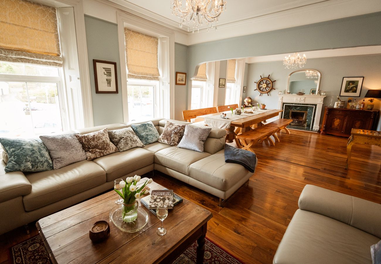 14 Wolfe Tone Square, A Large Self Catering Holiday Home in Bantry, County Cork