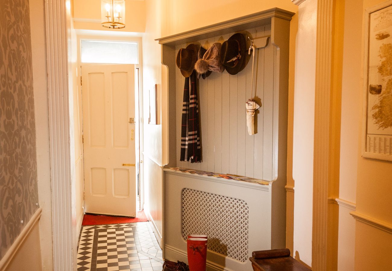14 Wolfe Tone Square, A Large Self Catering Holiday Home in Bantry, County Cork