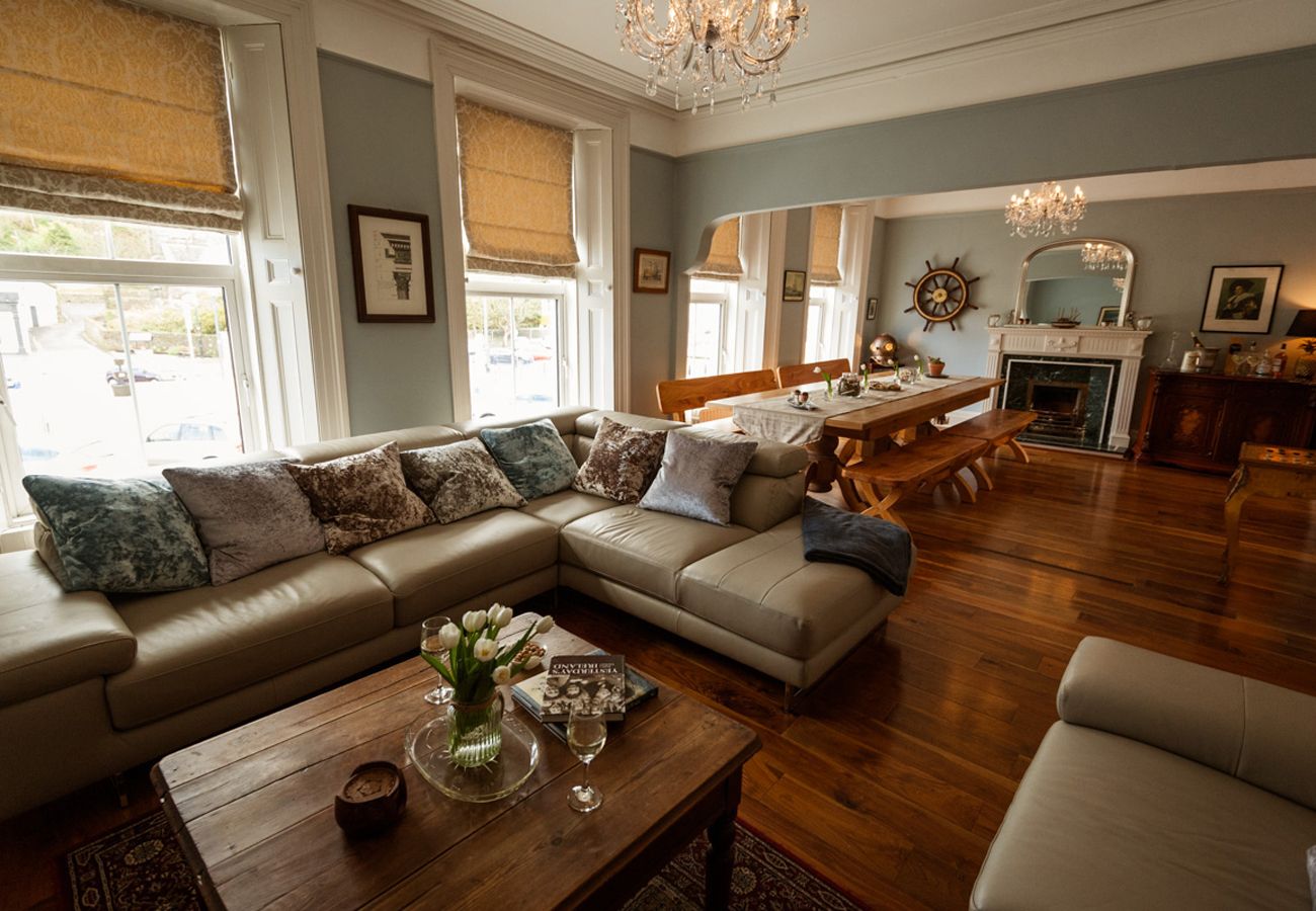 14 Wolfe Tone Square, A Large Self Catering Holiday Home in Bantry, County Cork