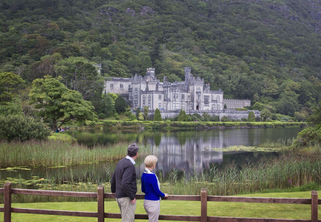 Owenglin River Cottage, Large Holiday Cottage in Connemara, County Galway