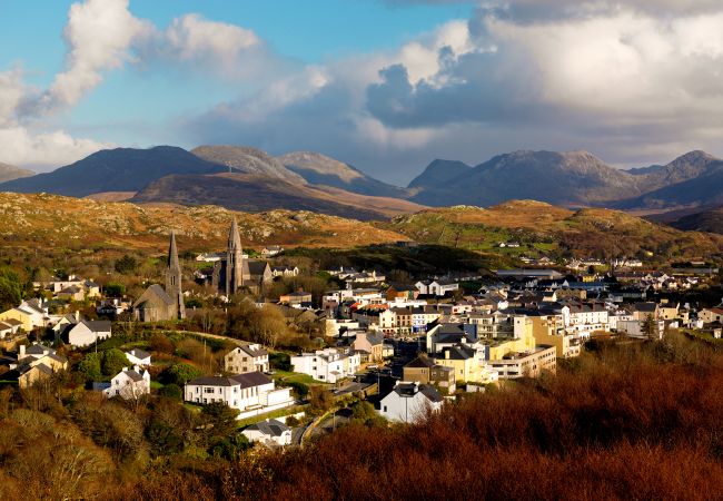 Clifden Connemara The Twelve Pins Galway © Tourism Ireland