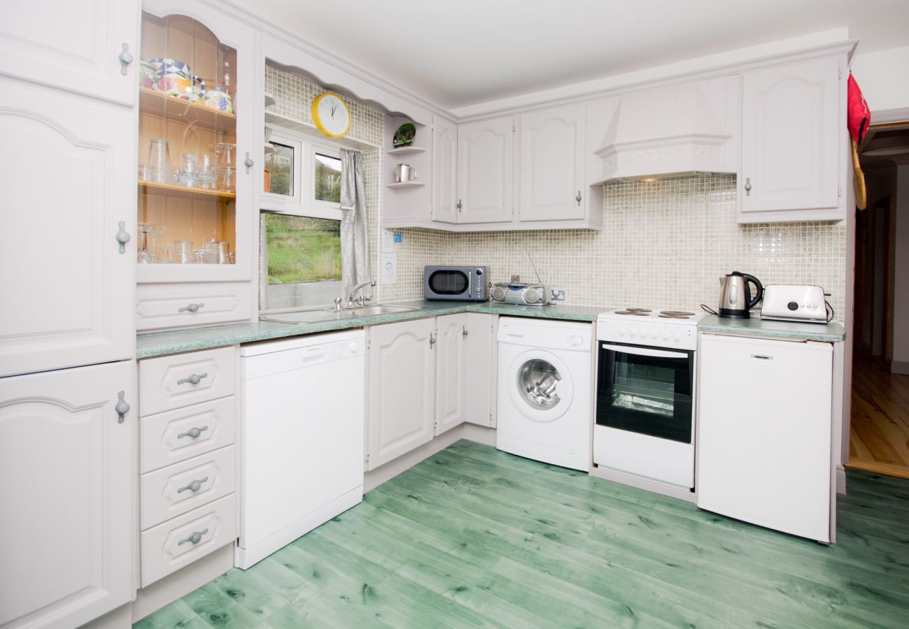 Kitchen of Sky Road Holiday Home located on the scenic Sky Road is a large coastal proeprty sleeping 10, close to the vibrant town of Clifden