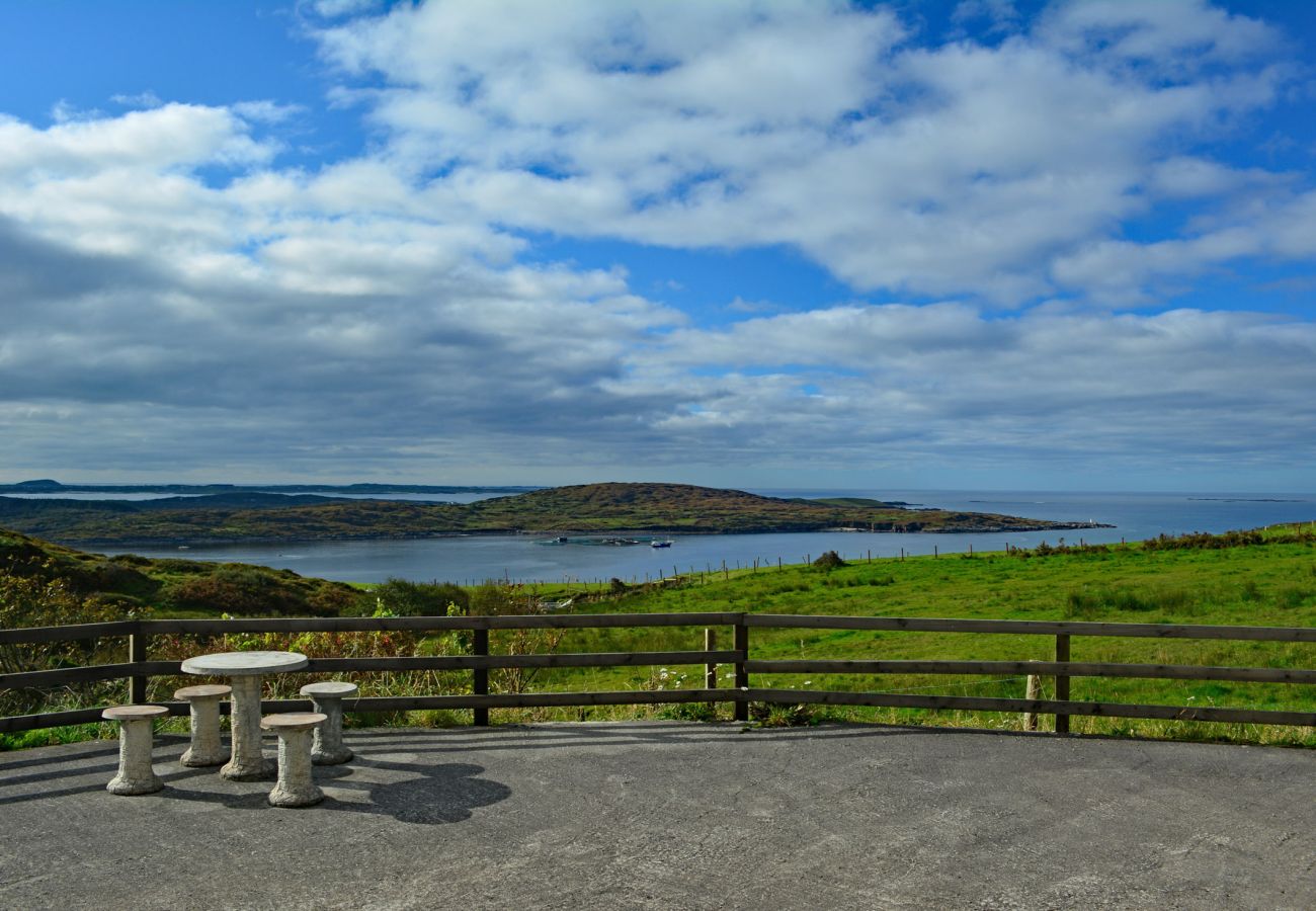 Exterior and garden of Sky Road Holiday Home located on the scenic Sky Road is a large coastal proeprty sleeping 10, close to the vibrant town of Clif