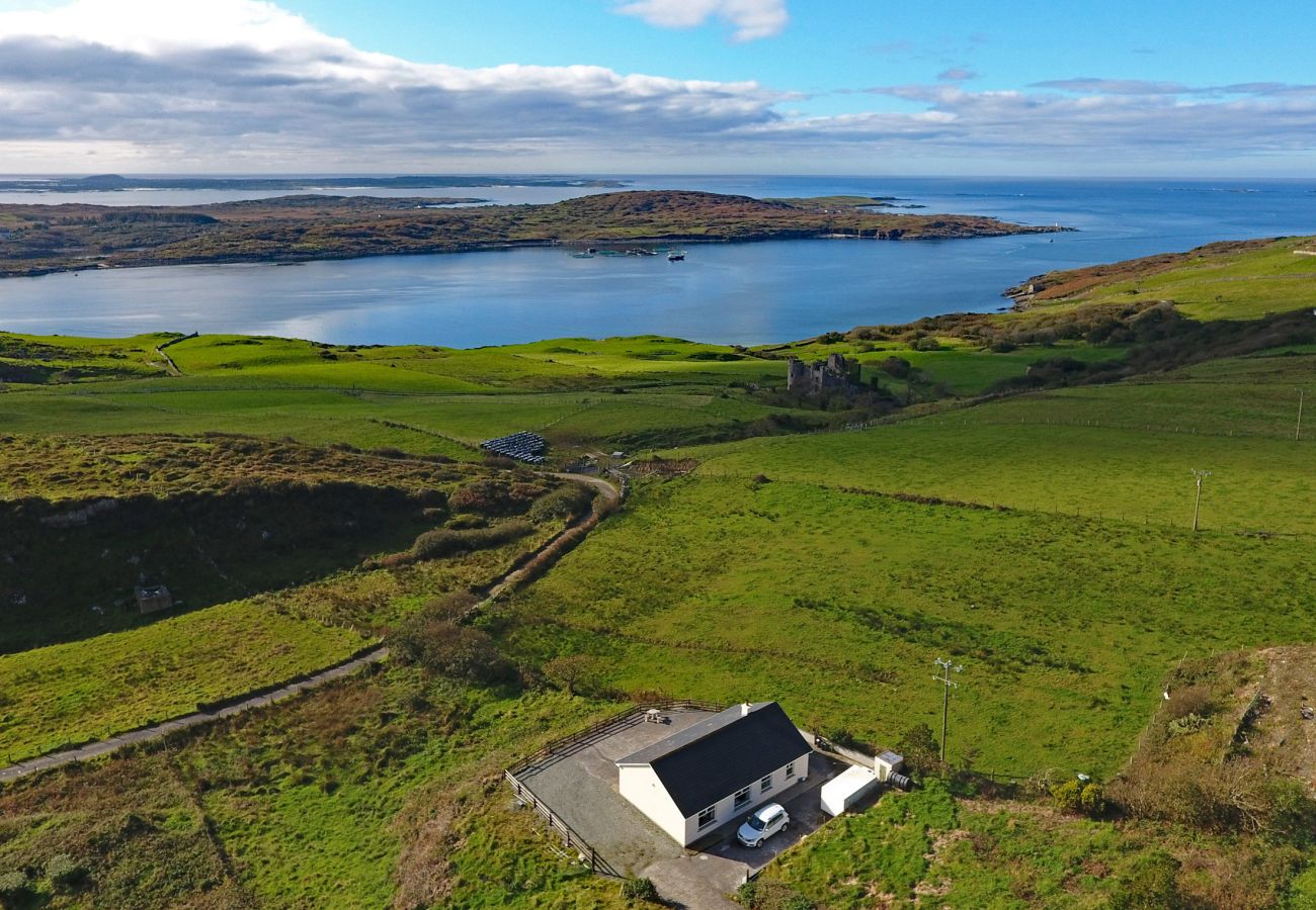 Exterior and garden of Sky Road Holiday Home located on the scenic Sky Road is a large coastal proeprty sleeping 10, close to the vibrant town of Clif