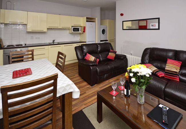 Letterfrack Apartments No.3, Modern Holiday Apartment in Connemara, County Galway