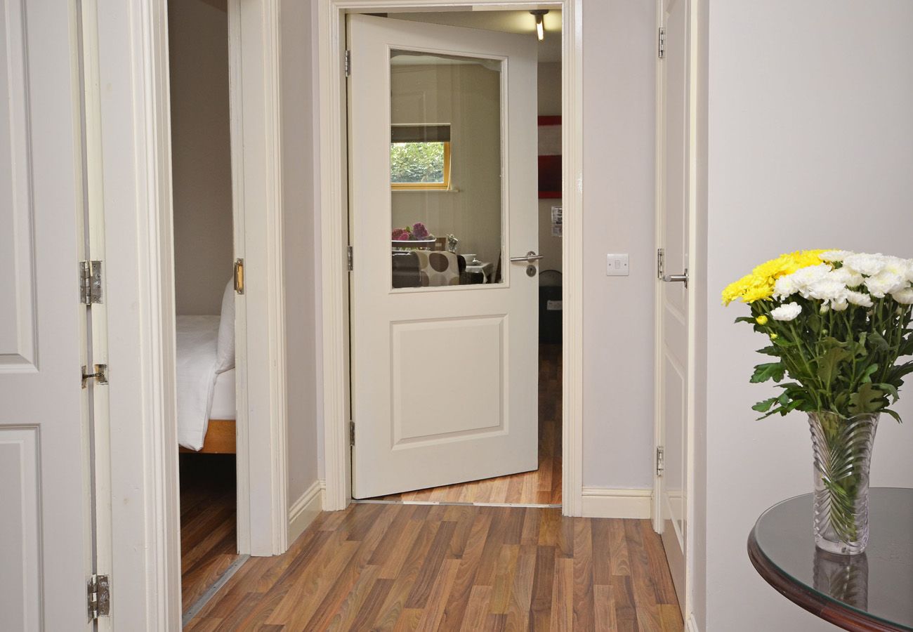 Letterfrack Apartments No.4, Modern Holiday Apartment in Connemara, County Galway