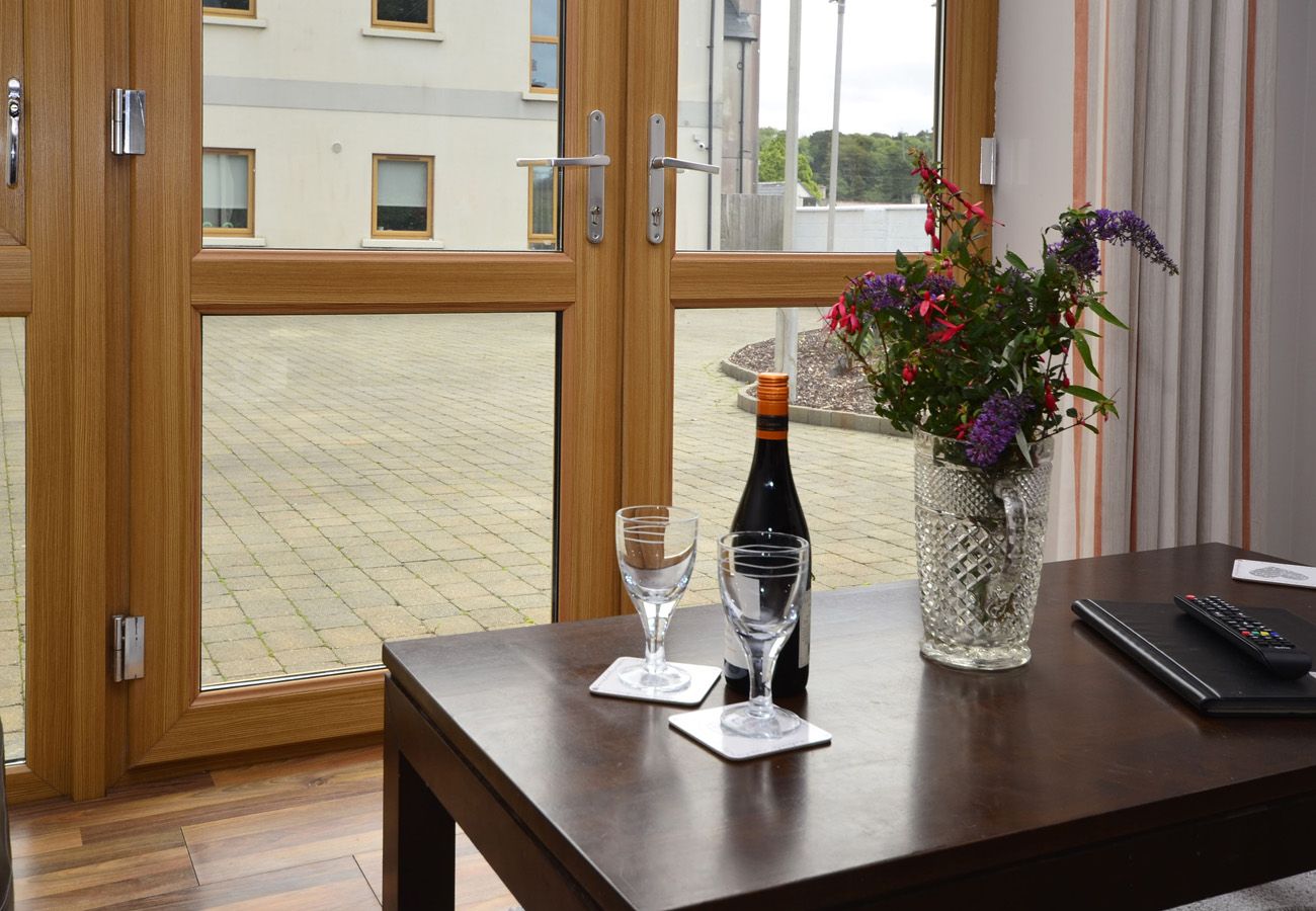 Letterfrack Apartments No.4, Modern Holiday Apartment in Connemara, County Galway