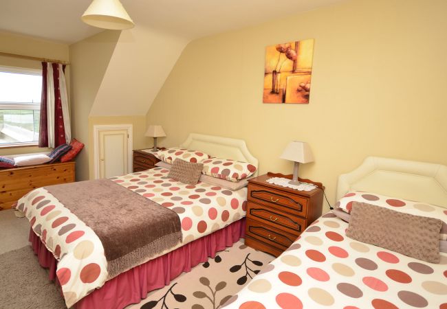 House in Ballyconneely - Ballyconneely Holiday Home (8 Bed) House in Ballyconneely - Ballyconneely Holiday Home (8 Bed)