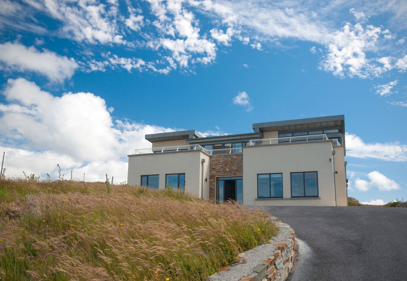 Ballynew Holiday Home, Modern, Coastal Holiday Home in Moyard, Connemara, County Galway